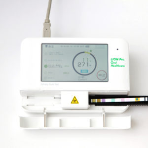 多項目・短時間唾液検査システム Salivary Multi Test（SMT）の写真