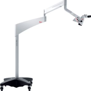 歯科用マイクロスコープ ライカM320-D 4Kの写真